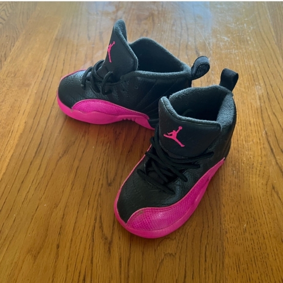 Air Jordan - Picture 2 of 2